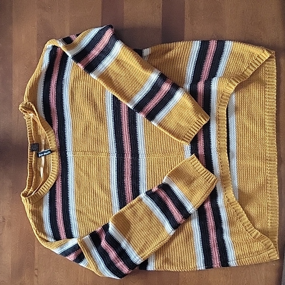 Free For All Size L Striped Sweater
